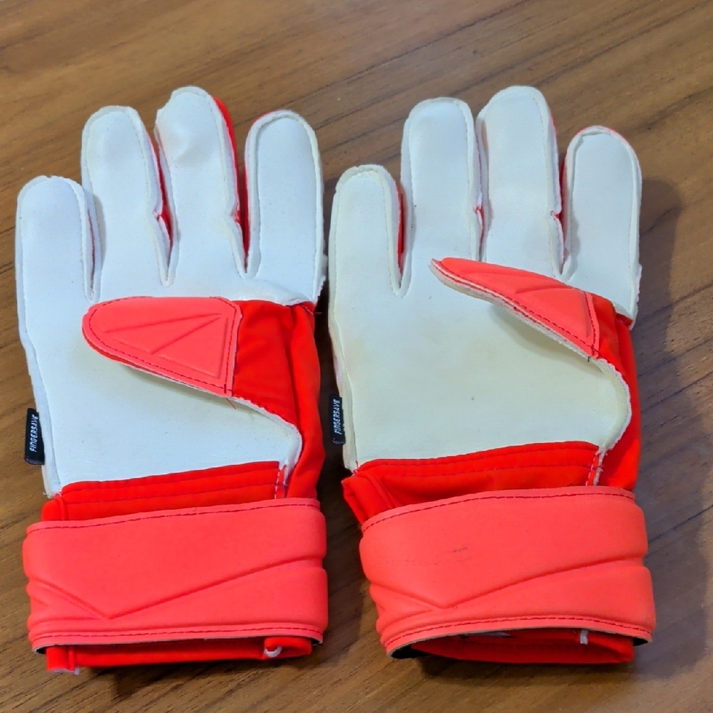 Predator GL Match Adidas White & Coral Red Goalkeeper Gloves Size 7 Fingersaves